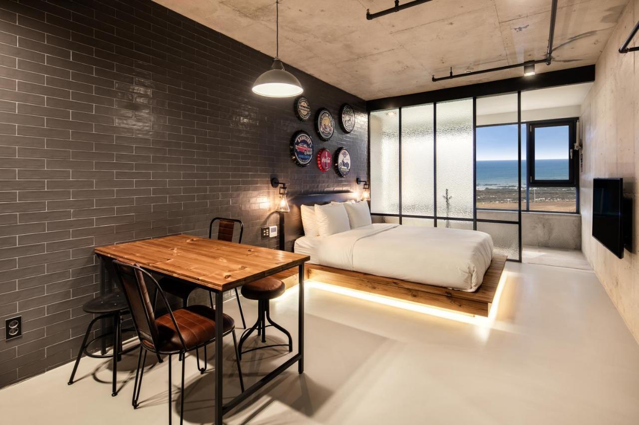 Snob Boutique Stay Seogwipo Exterior photo