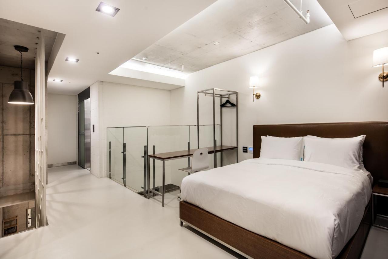 Snob Boutique Stay Seogwipo Exterior photo